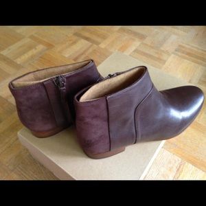 Cole Hamm Allen Booties(6)