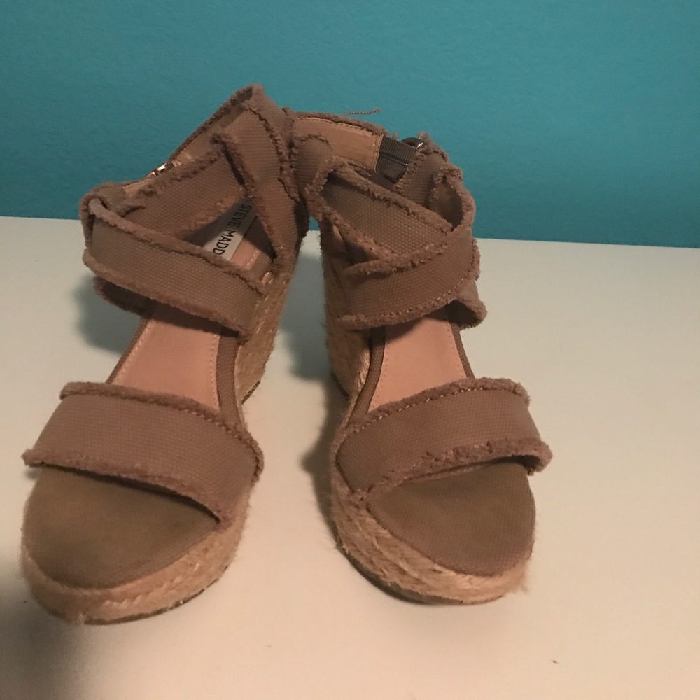 FINAL SALE‼️Steve Madden espadrilles wedges in tan