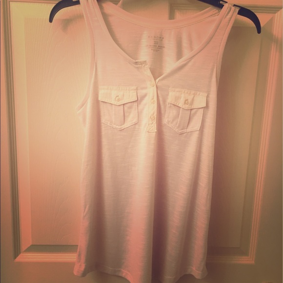 NWT Cream Tank - Picture 1 of 3