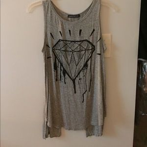 Diamond graphic tank