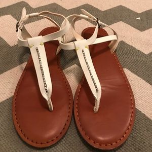 American Eagle sandals