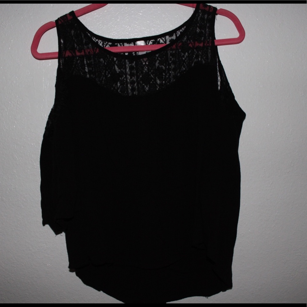 Cold shoulder top