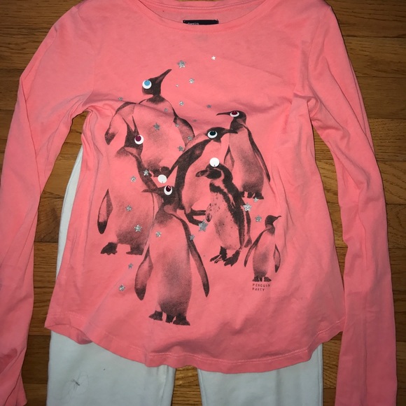 GAP - Picture 2 of 4