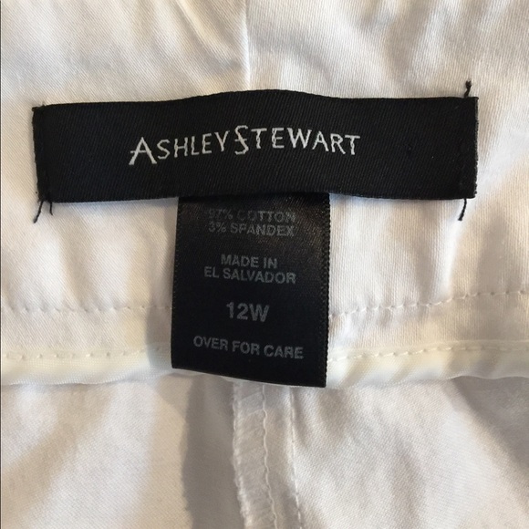 #392. ☯️🌼S🌼A🌼L🌼E🌼SHORTS W/AN. ATTITUDE!! - Picture 4 of 4