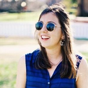 Meet your Posher, Caitlin