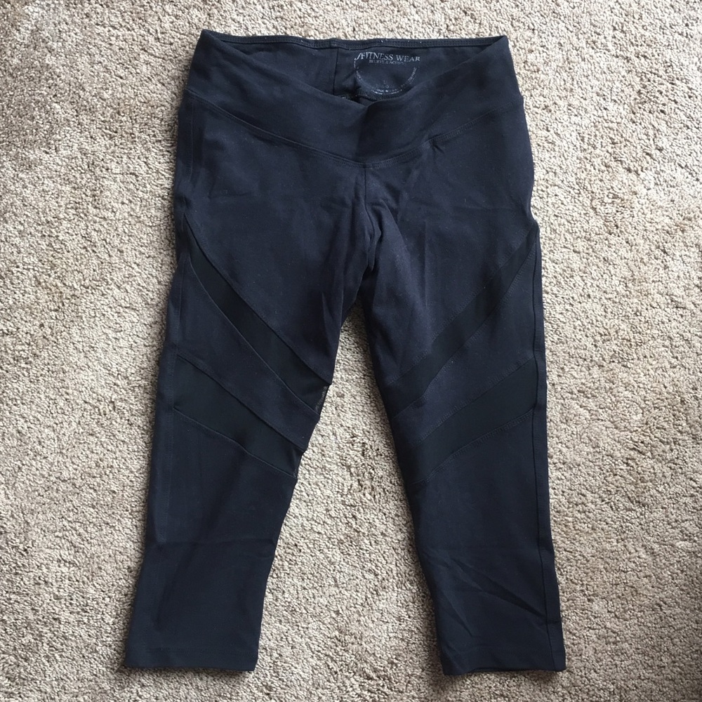 *SOLD ON MERC* J Fitness Wear Mesh Leggings