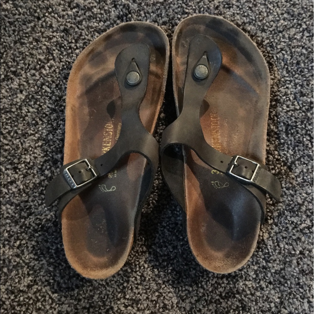 Birkenstocks black