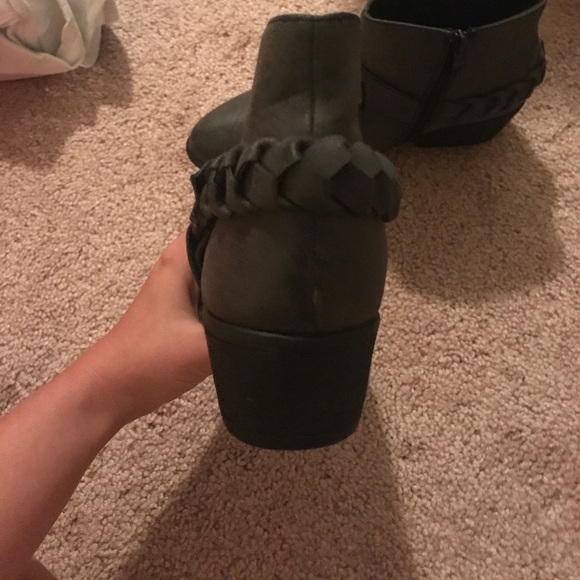 Booties - Picture 4 of 4