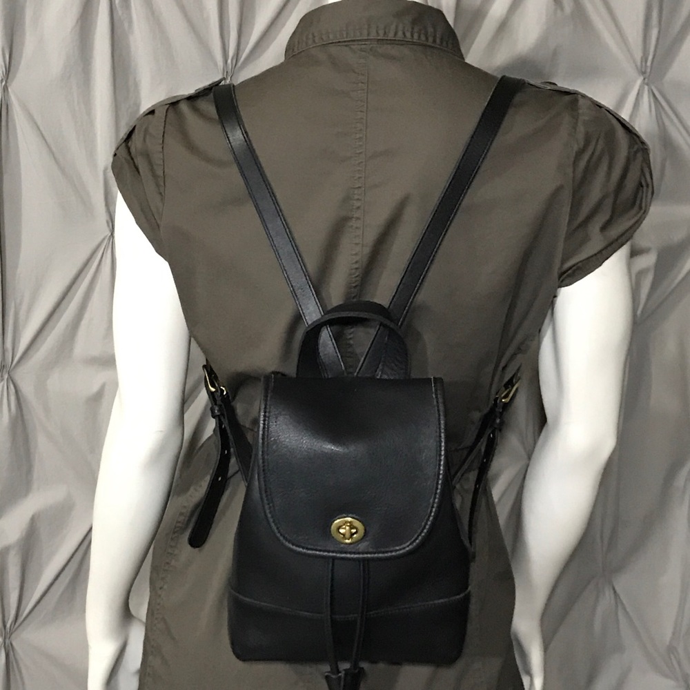 🌀Vintage Coach Mini Backpack