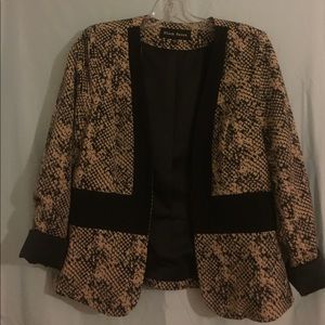Black Rainn Blazer