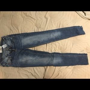 Hollister skinny jeans