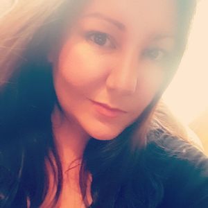 Meet your Posher, Holly