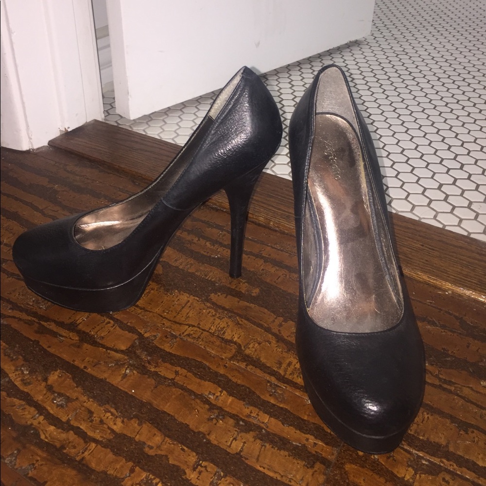 Zigi Soho Black Leather Platform Pumps Heels Sz 9
