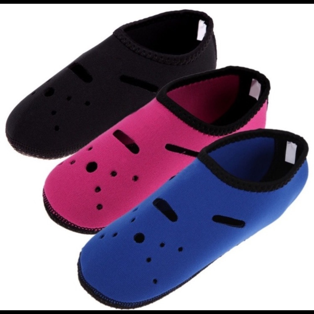 Kid's aqua water shoes socks boy or girl