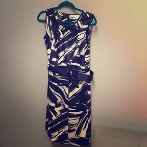Sleeveless dress