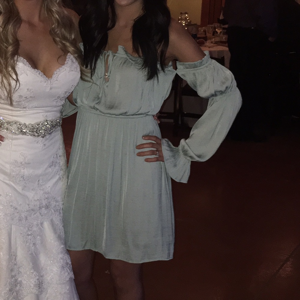 Long sleeve Off the Shoulder dress (sage green)