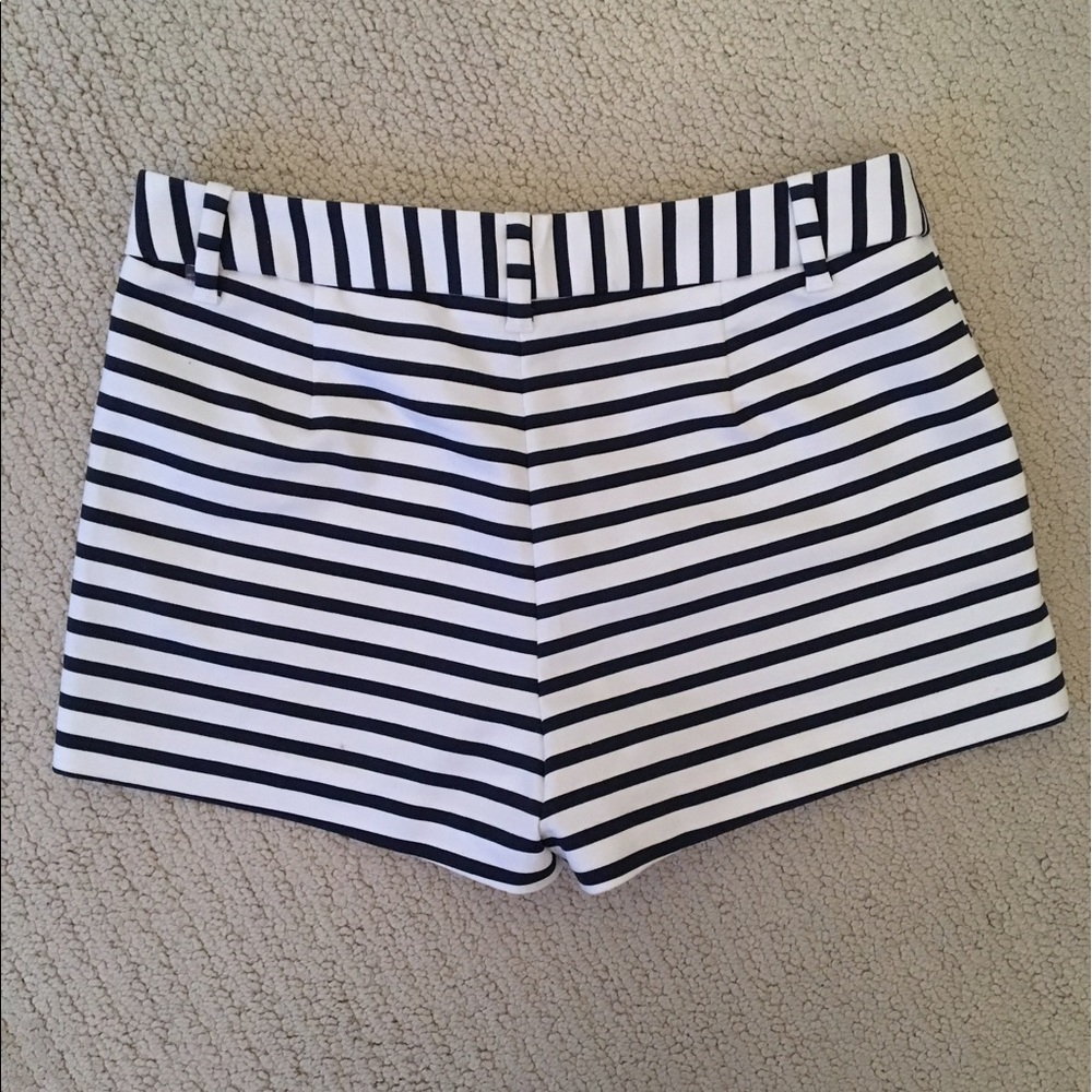 Shorts - Picture 2 of 2