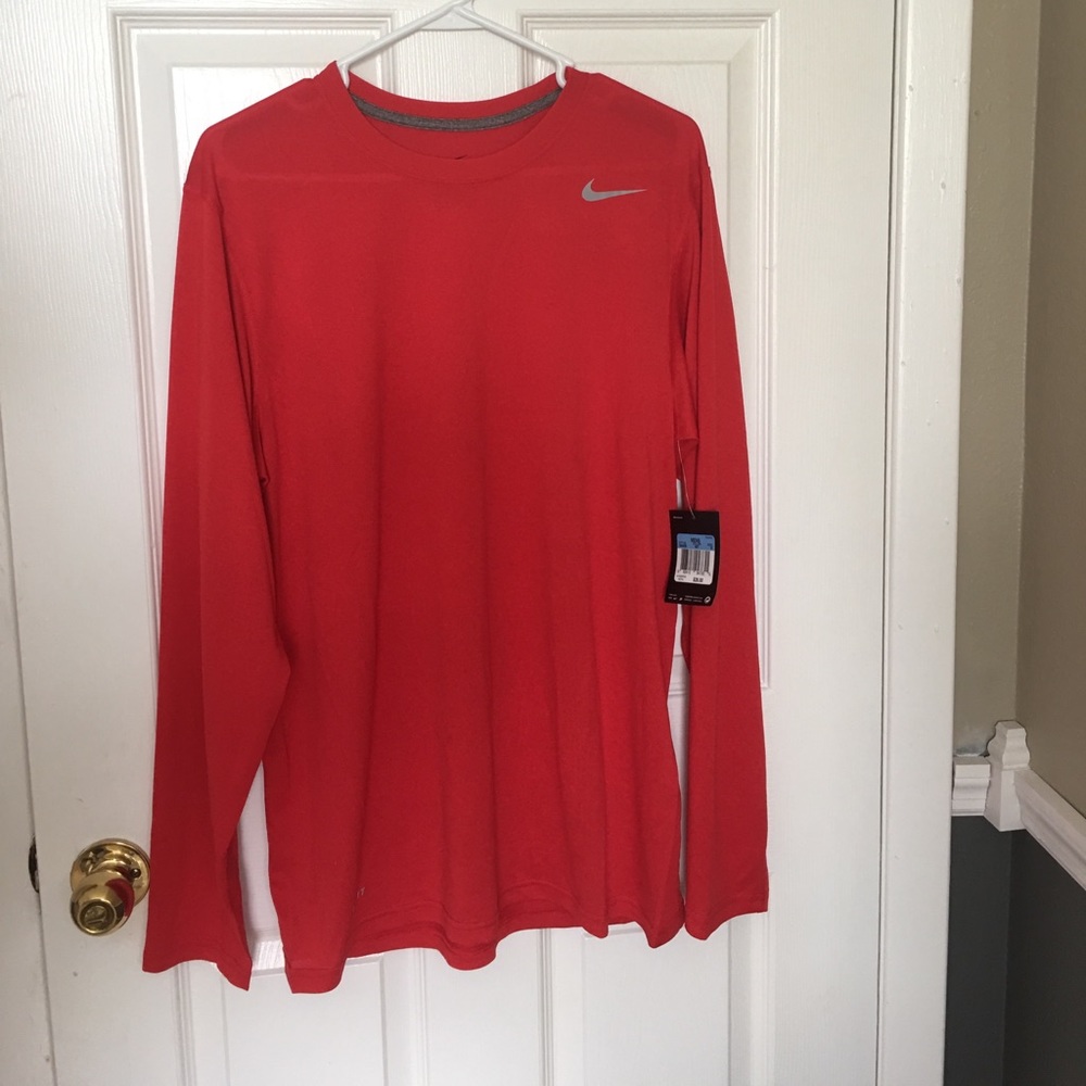 *BRAND NEW* Red Nike Long Sleeve