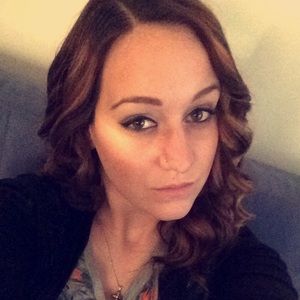 Meet your Posher, Rebecca