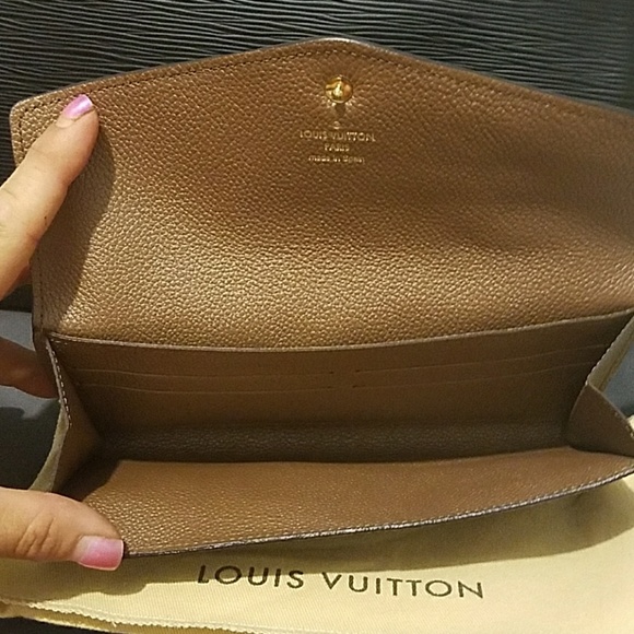 ❌SOLD❌ LV Curieuse wallet - EUC - Picture 6 of 8