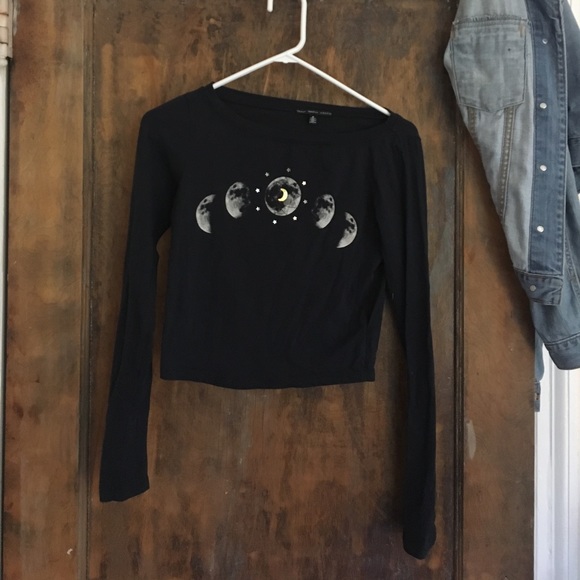 Urban Outfitters Tops - Truly Madly Deeply Long Sleeve Crop Top
