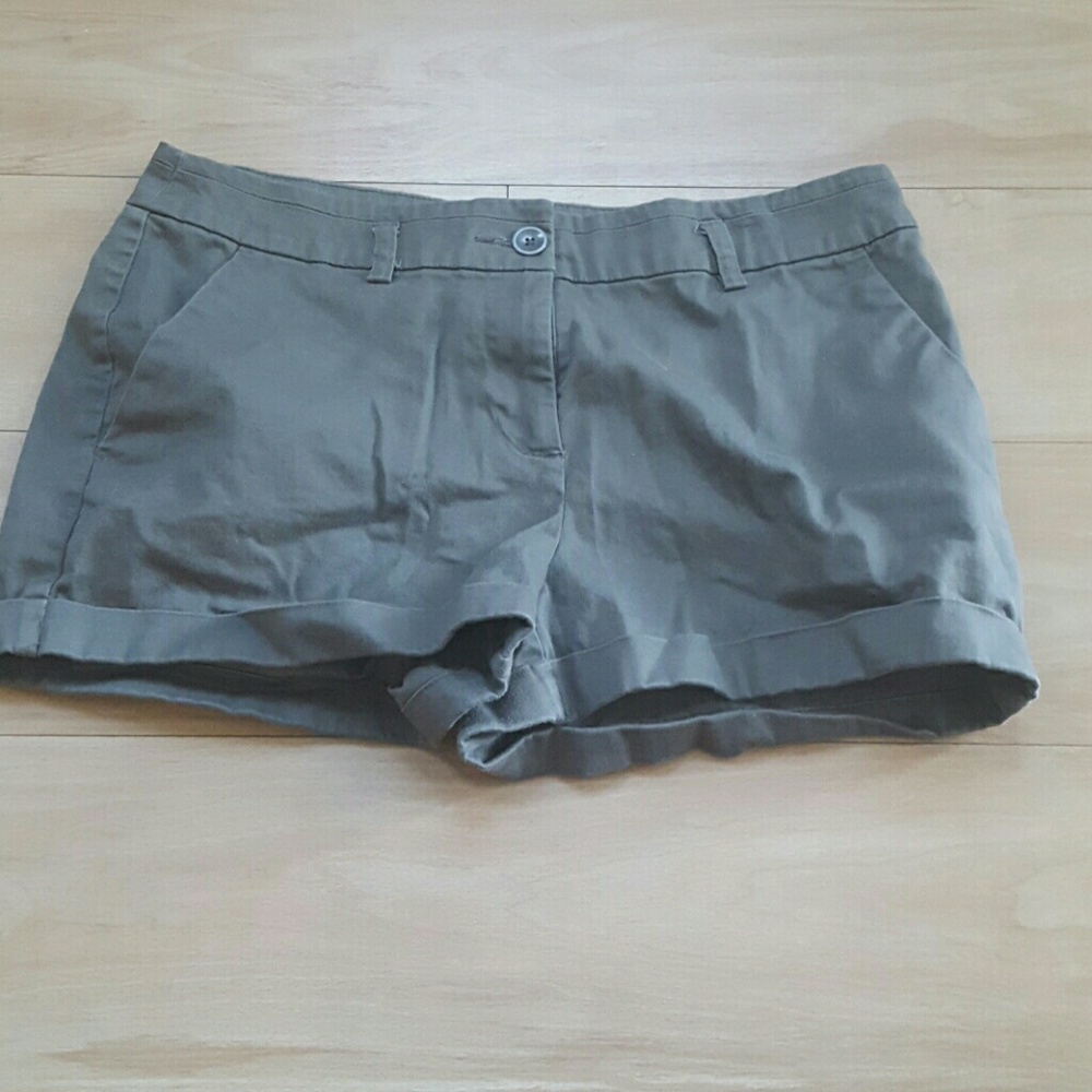 Green/gray forever 21 shorts
