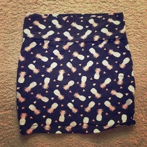 Charlotte Russe neon pineapple stretch mini skirt