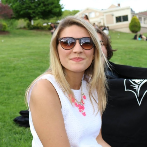 Meet your Posher, Haley - Picture 1 of 1