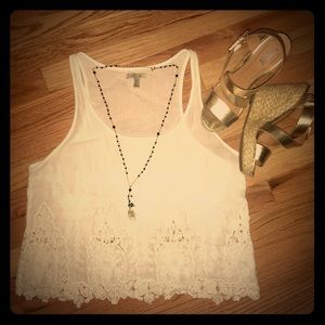 Zara trafaluc white lace embroidered crop top