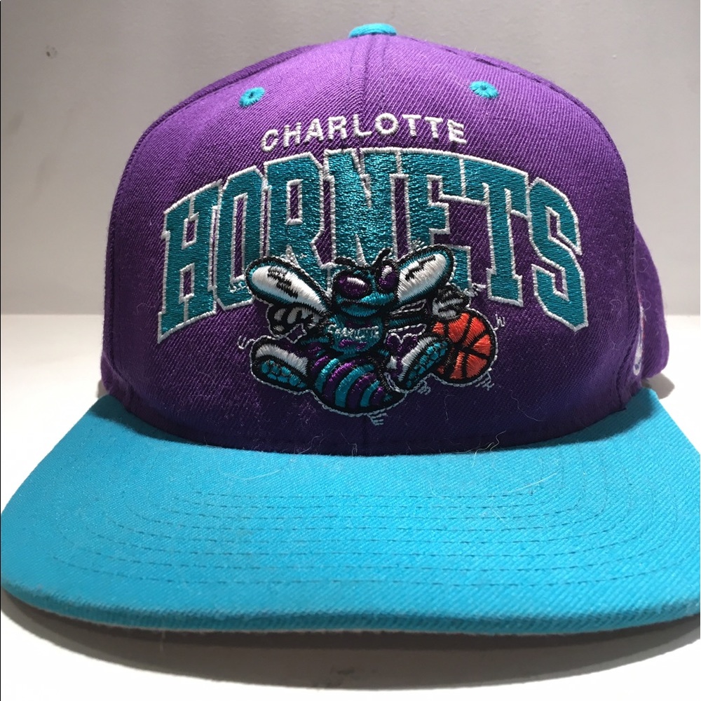 Hornets Mitchell and Ness SnapBack