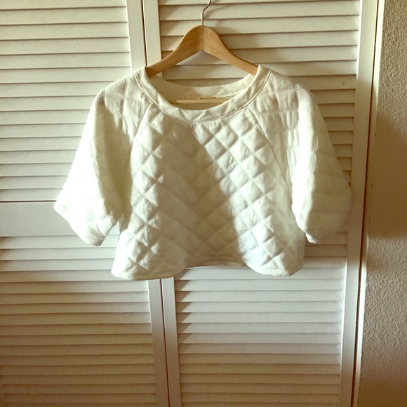Polyester rayon white crop top - Picture 1 of 3