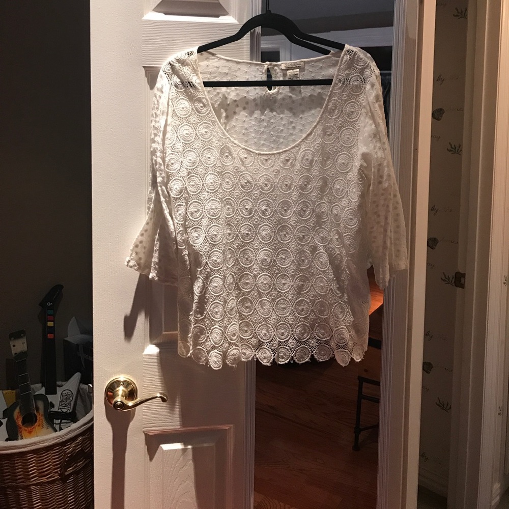 FINAL PRICE Beautiful embroidered Lucky Brand top