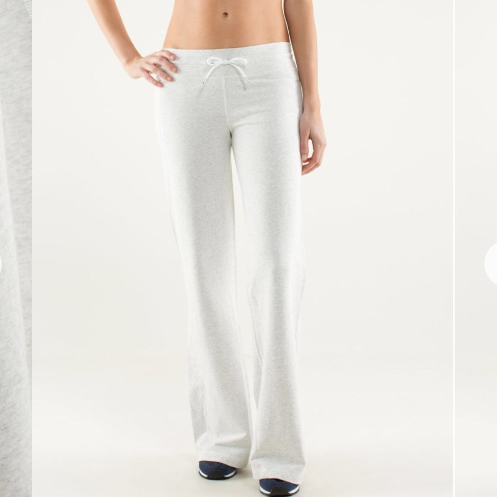 Lululemon Voyage light grey pants