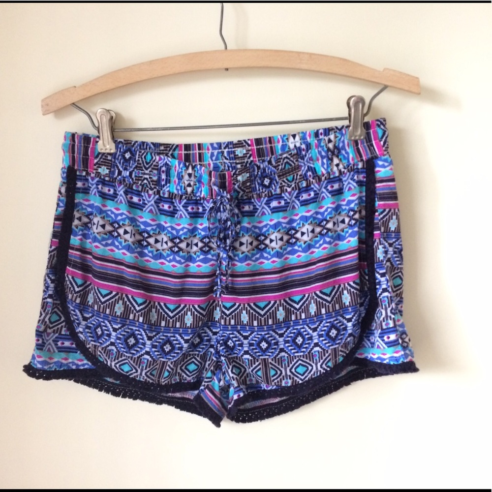 ***SOLD*** No Boundaries Drawstring Shorts