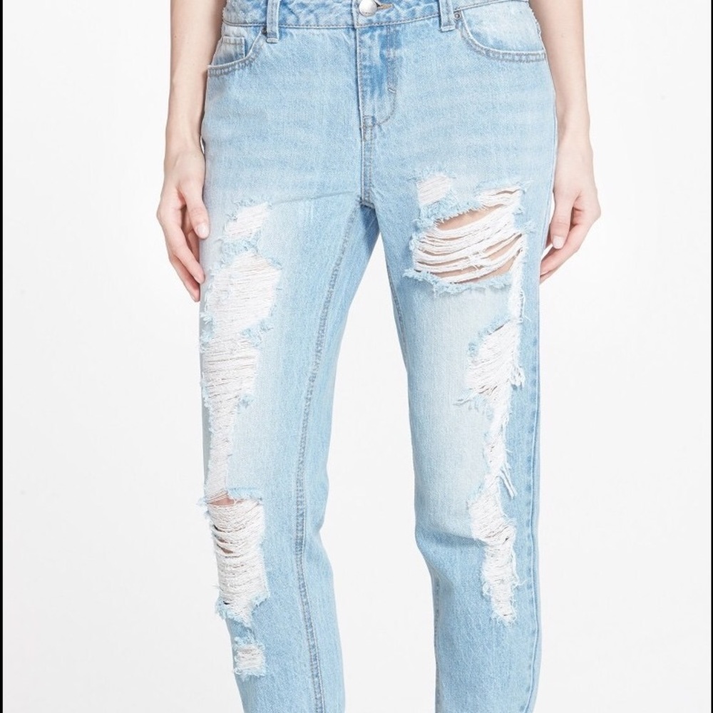 Generra Boyfriend Distressed Cropped Jeans