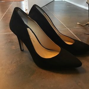 Gianni Bini velvet black high heels