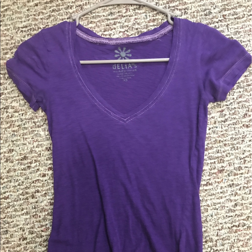 Delias short sleeve tee