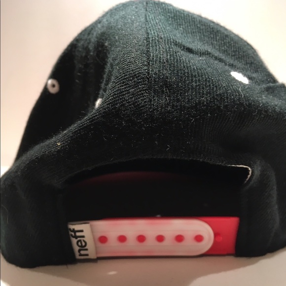 Neff SnapBack - Picture 2 of 2