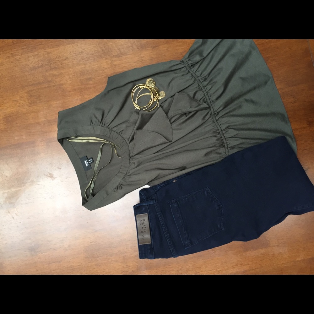 Sold!  Olive Mossimo Top