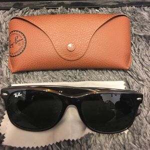 New Wayfarer Raybans