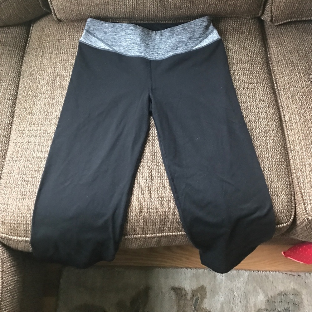 Victoria Secret Sport Cropped Leggings!