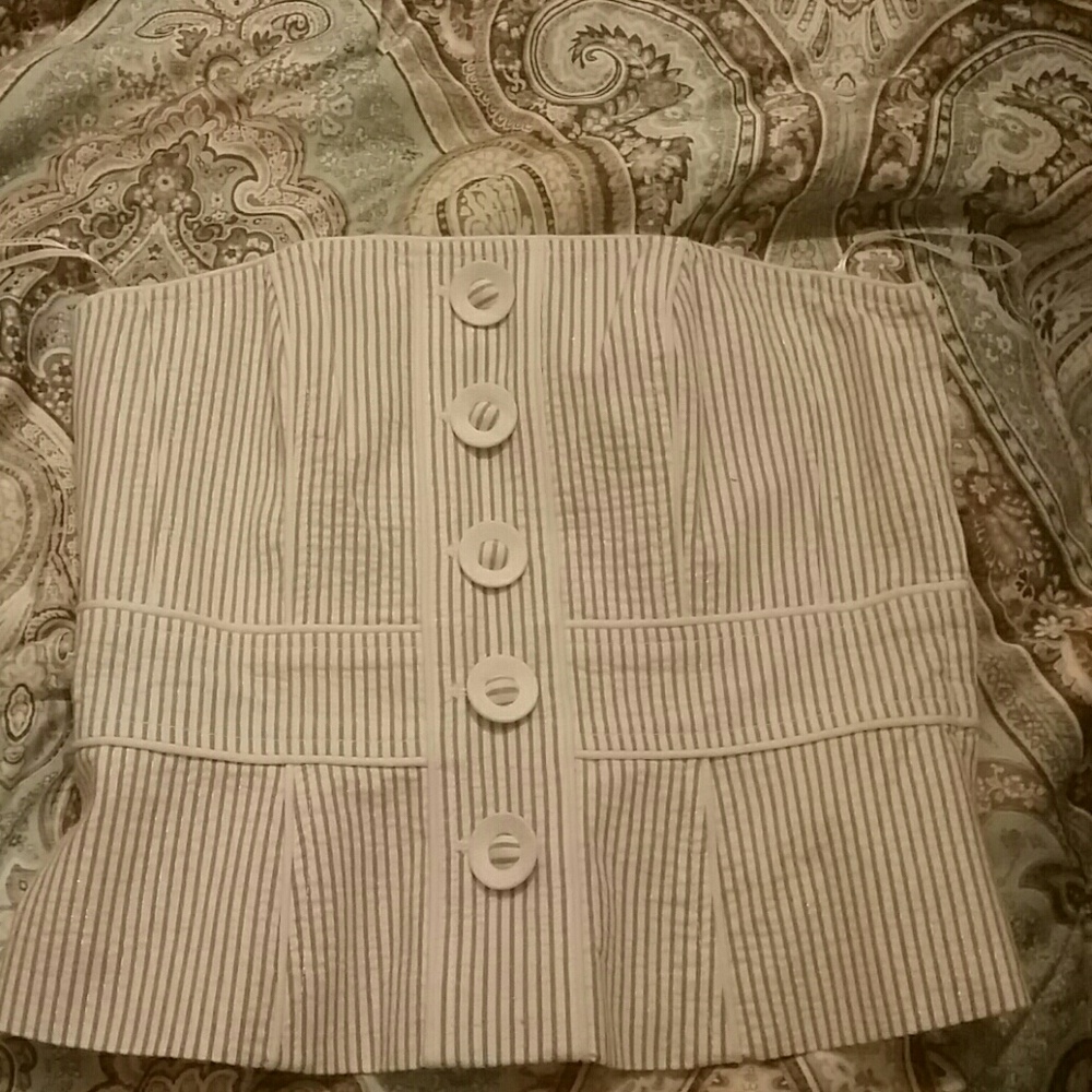Top for matching Capri pants