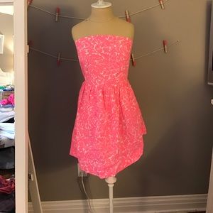 LAST CHANCE 💥 Lilly Pulitzer strapless dress M