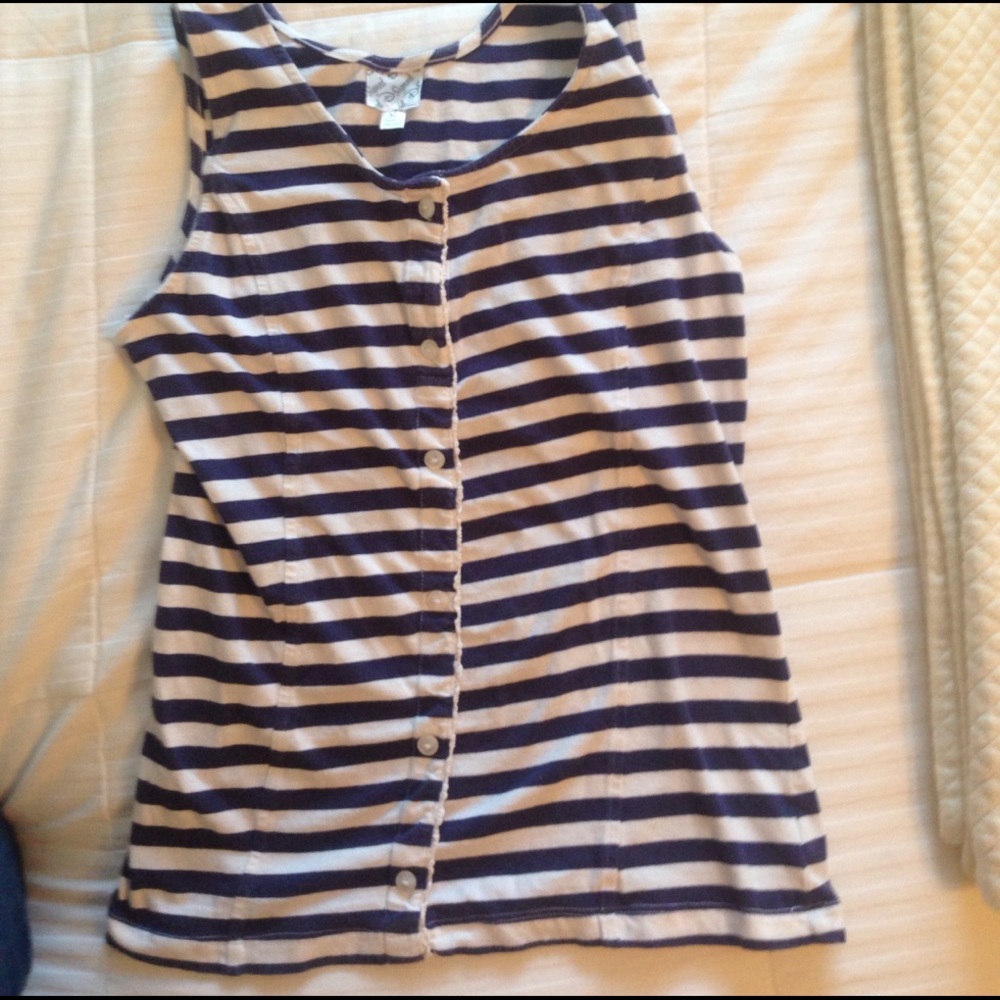 SUMMER SALE!!! A cute TANK TOP for your teen!