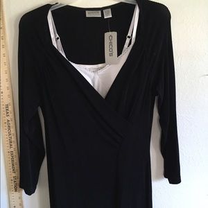 NWT new Chico's long black deep v-neck travelers