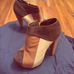 High heeled booties