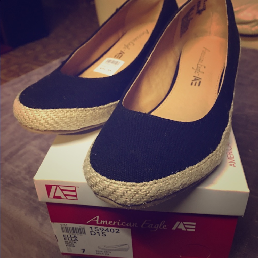 Black low wedges