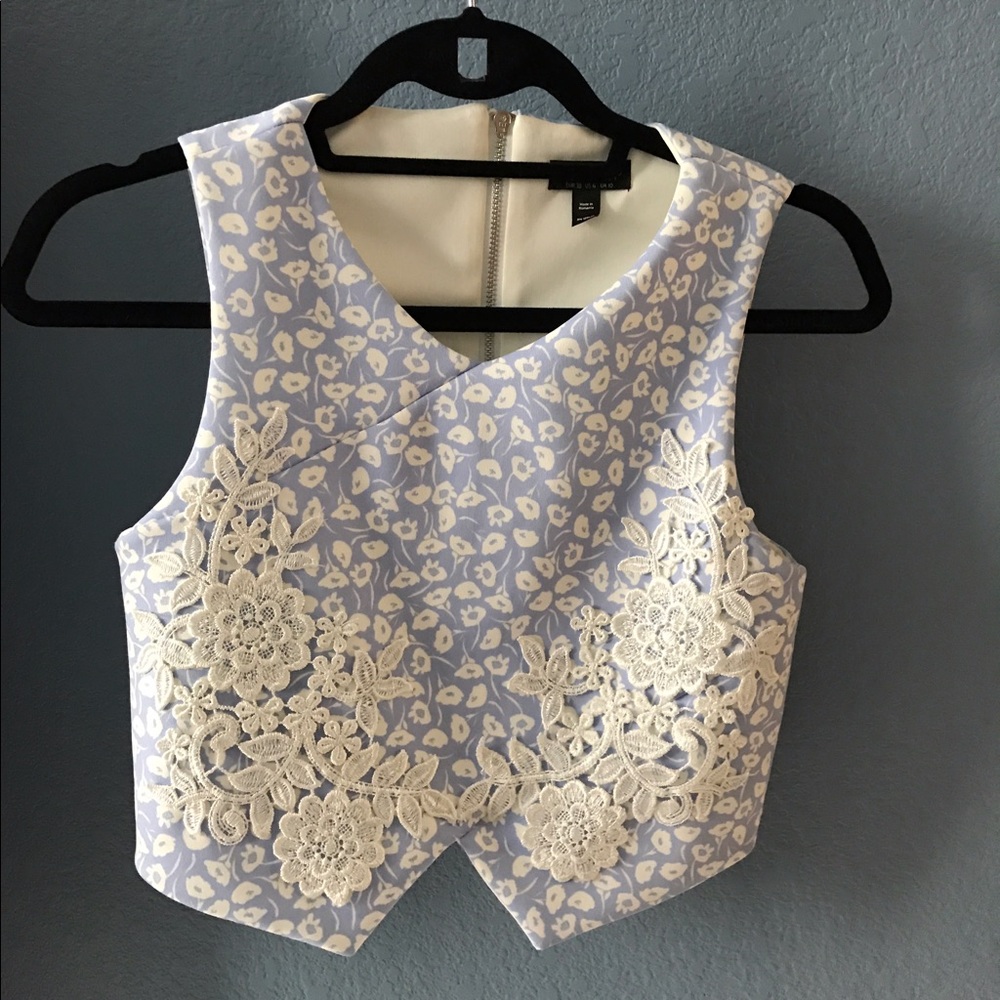 TOPSHOP floral applique crop top NWOT