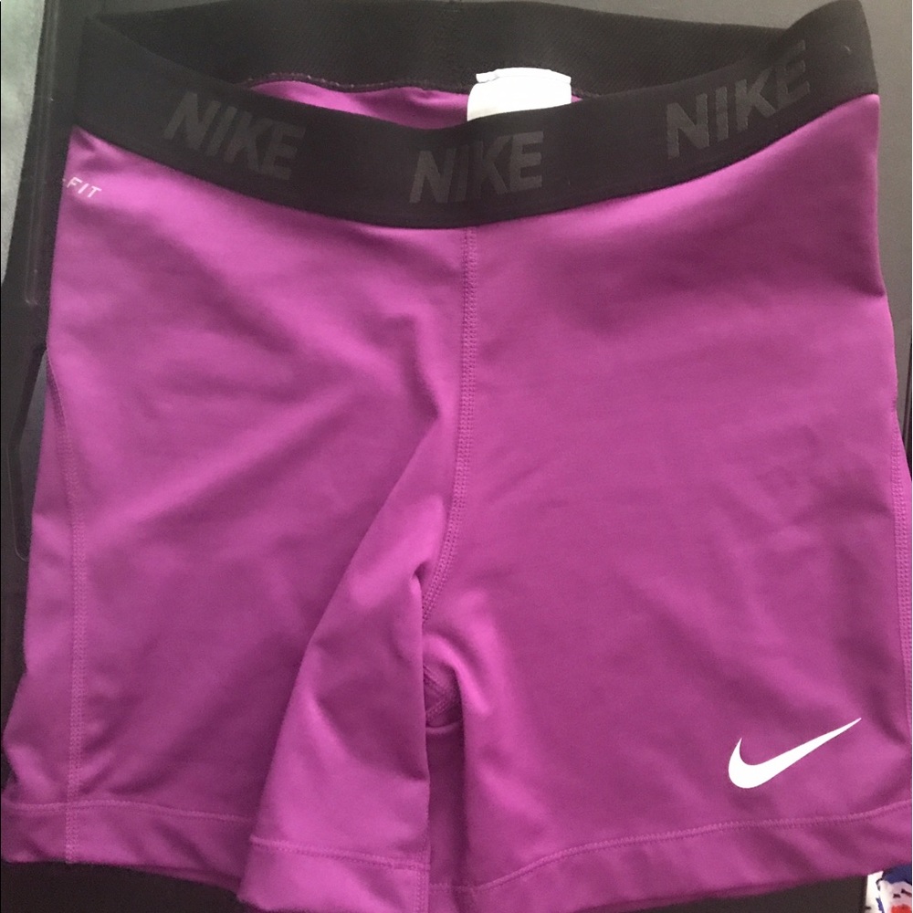 Nike Pro