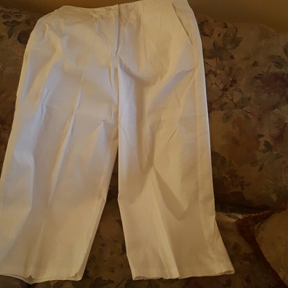 Eileen Fisher white pants